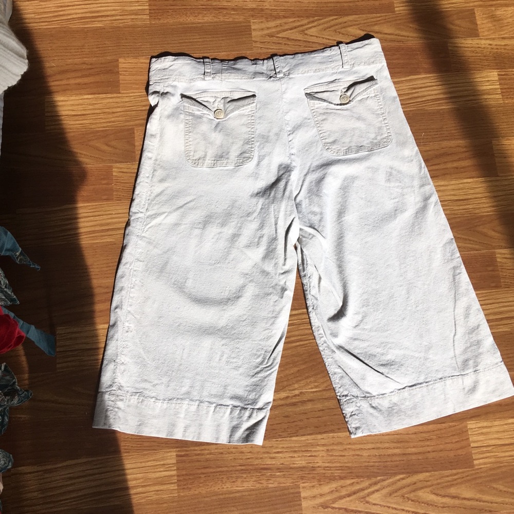 Shorts - Picture 2 of 3